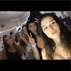 Meet your Posher, Peri